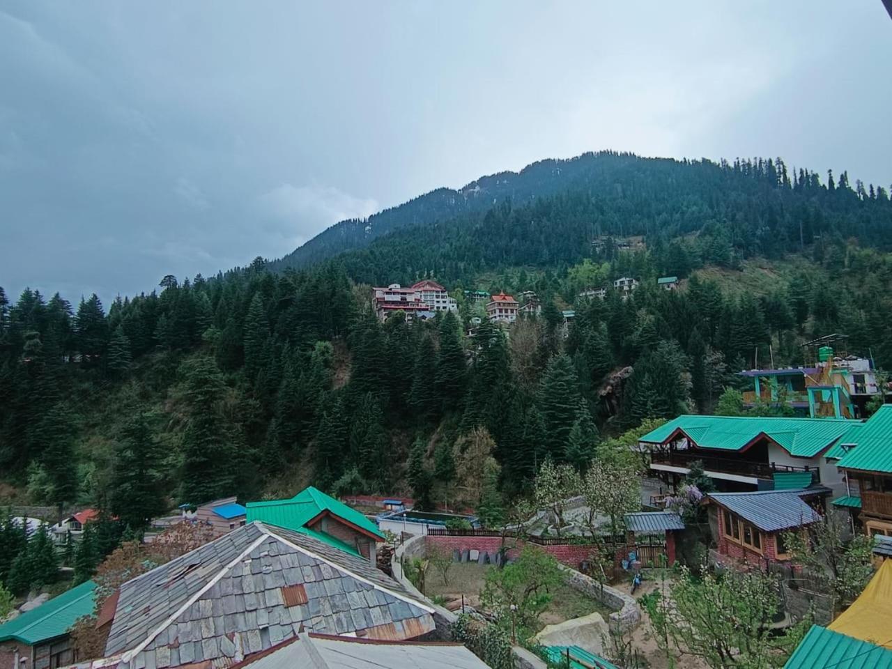 Non Stop Cafe Hostel & Stay Manāli Rom bilde